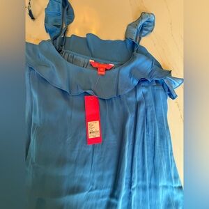 Lilly Pulitzer top ,
NWT size M